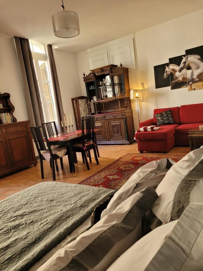 Studio Sequoia Au Pied Du Chateau Saumur Exteriér fotografie